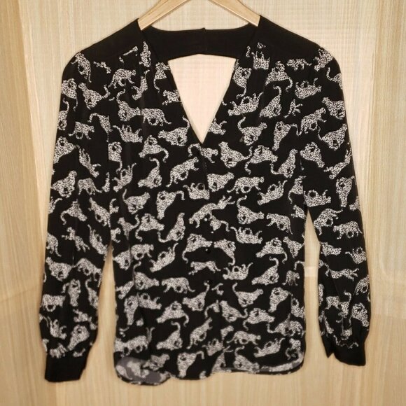 Bellatrix Womens Black Blouse With Cheetah Print Small - Picture 1 of 9